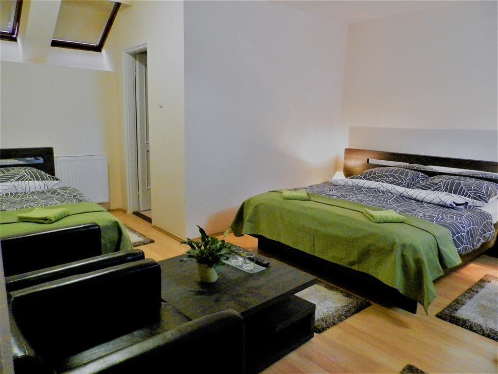 Bartok Ter Panzio Bed & Breakfast Eger Luaran gambar