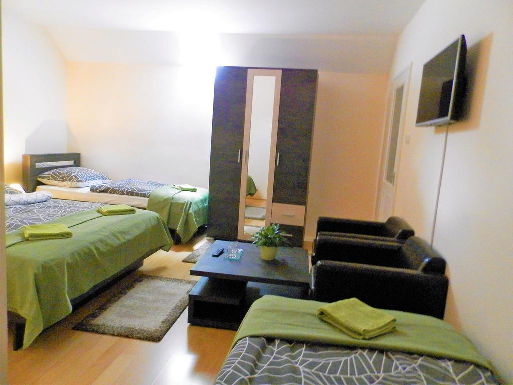 Bartok Ter Panzio Bed & Breakfast Eger Luaran gambar