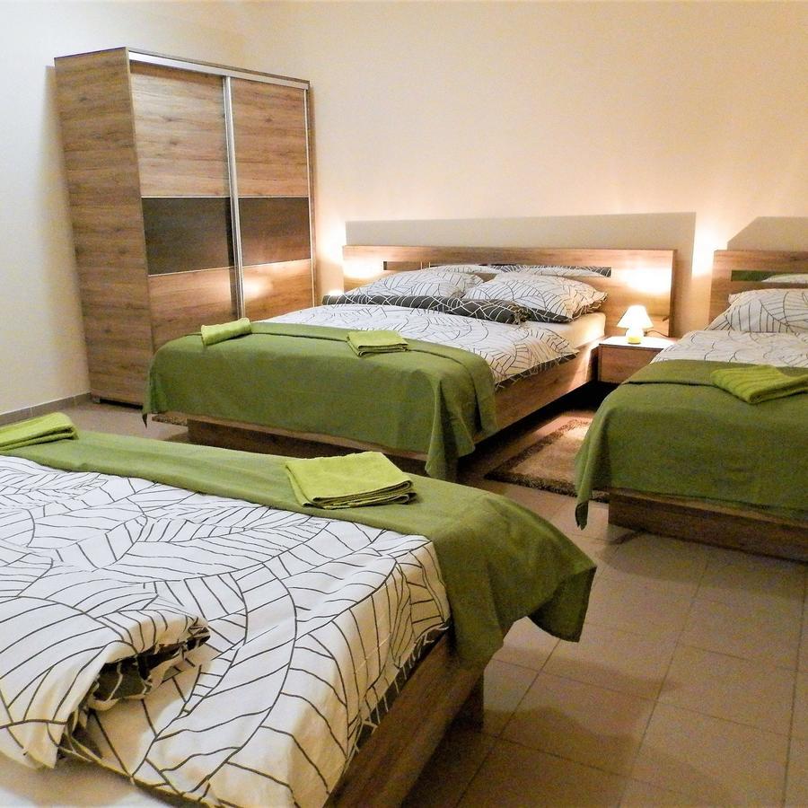 Bartok Ter Panzio Bed & Breakfast Eger Luaran gambar