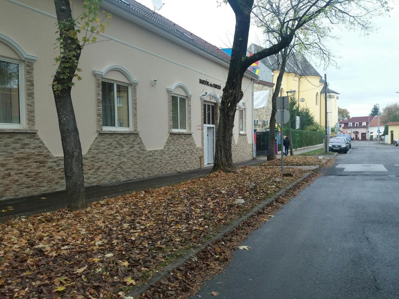 Bartok Ter Panzio Bed & Breakfast Eger Luaran gambar