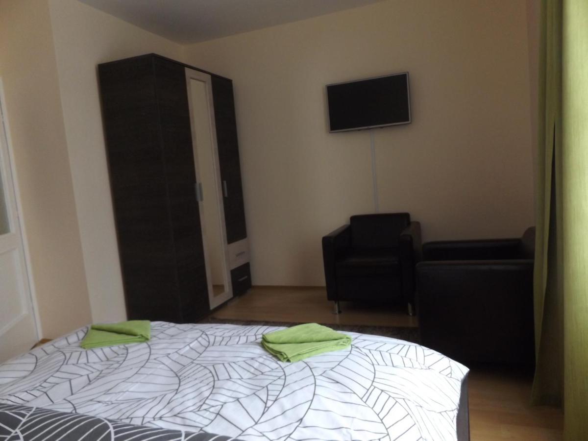 Bartok Ter Panzio Bed & Breakfast Eger Luaran gambar